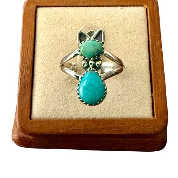 Southwest Kingman Turquoise Cat Ring Artisan Handmade Sterling Silver Size 7 - Picture 1 of 7